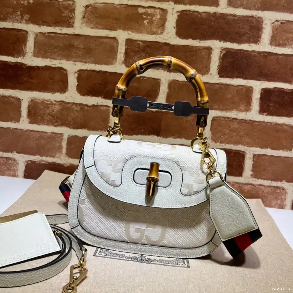 First bag ru bag with Bamboo handle Small top Gucci 0616